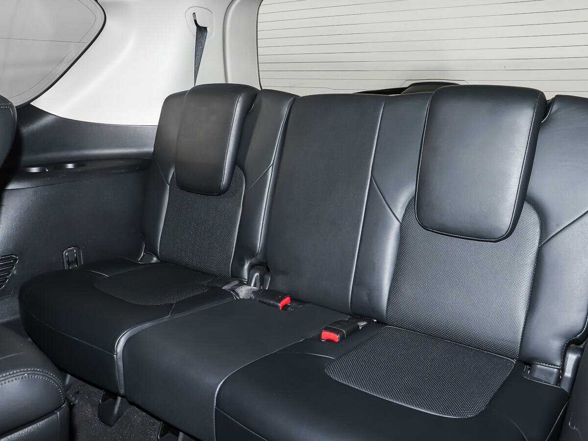 Купить Infiniti QX80 с пробегом. Фото: #11