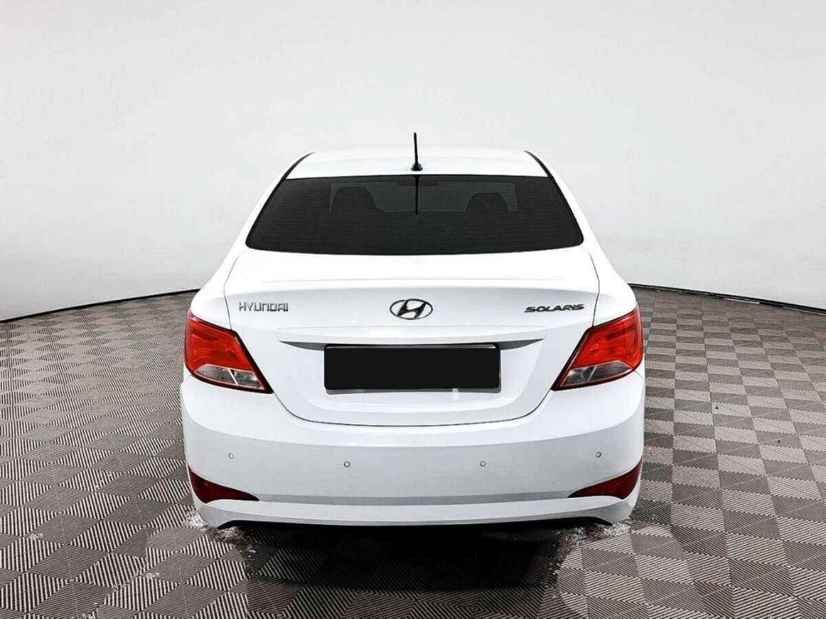 Купить Hyundai Solaris с пробегом. Фото: #4