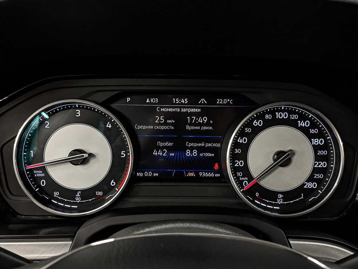 Купить Volkswagen Touareg с пробегом. Фото: #15