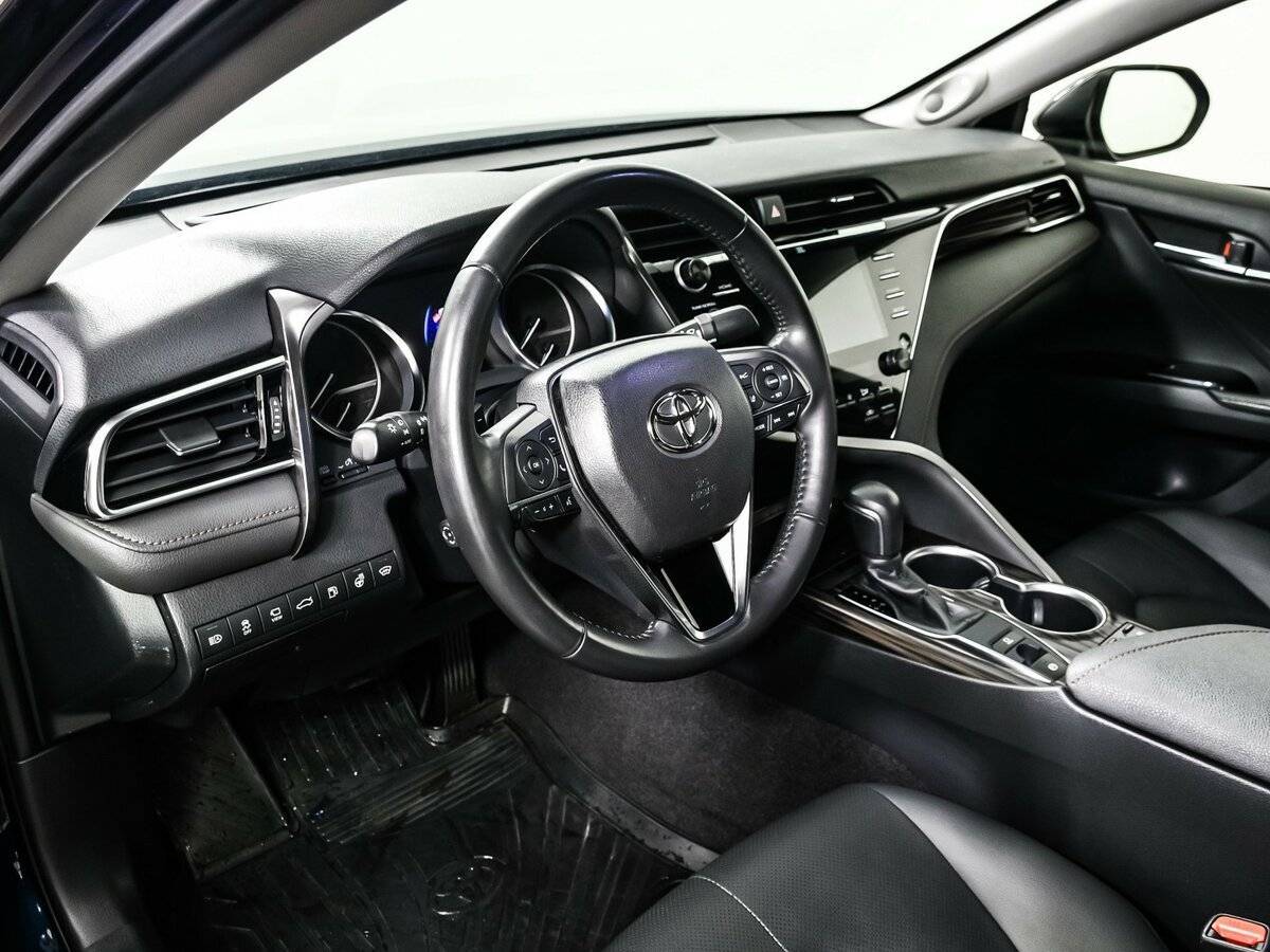 Купить Toyota Camry с пробегом. Фото: #12