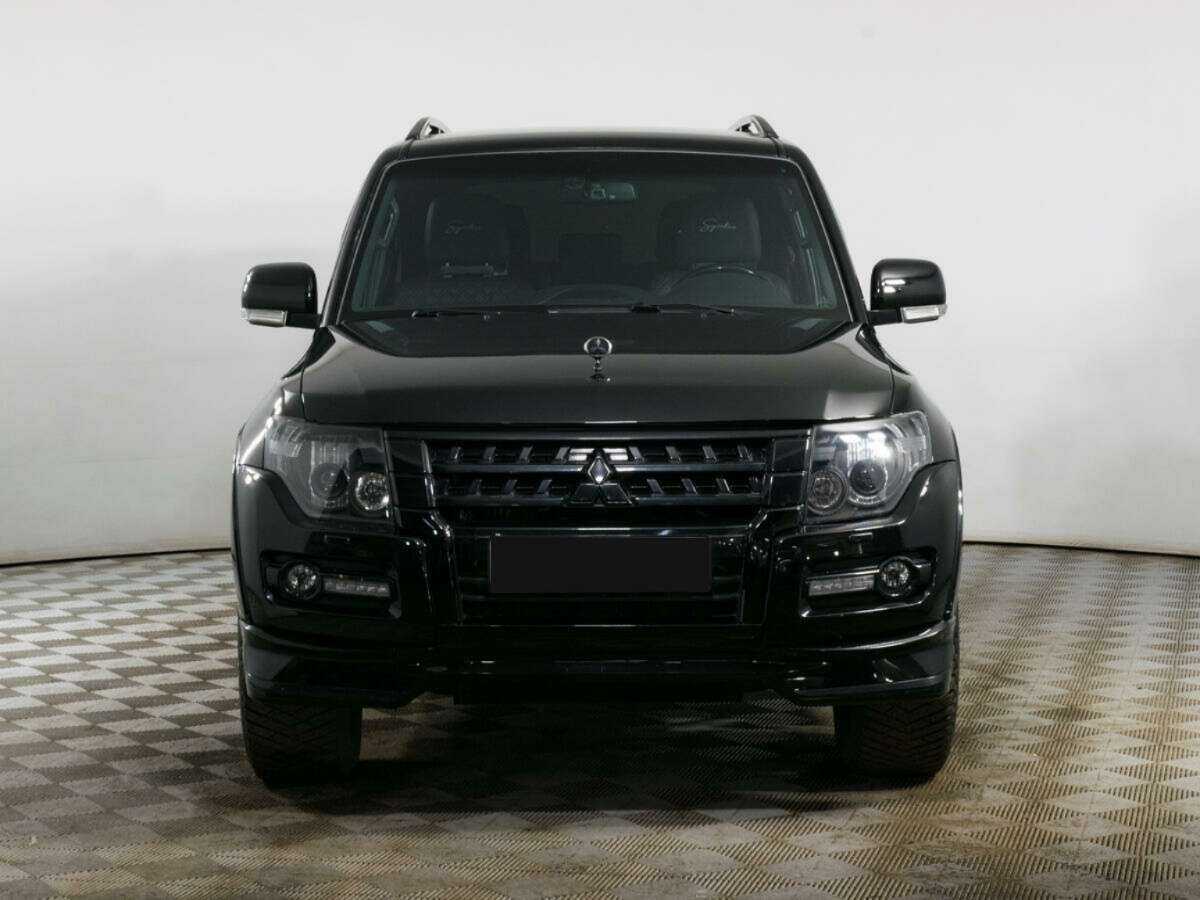 Купить Mitsubishi Pajero с пробегом. Фото: #1
