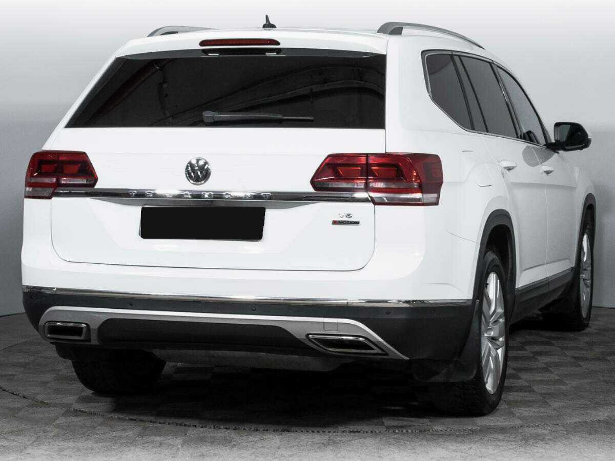 Купить Volkswagen Teramont с пробегом. Фото: #3