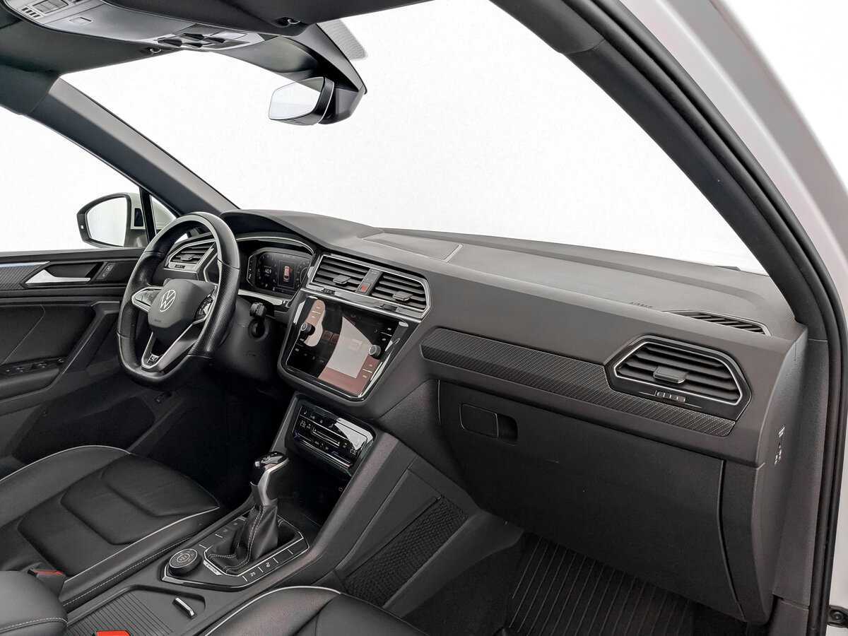Купить Volkswagen Tiguan с пробегом. Фото: #10
