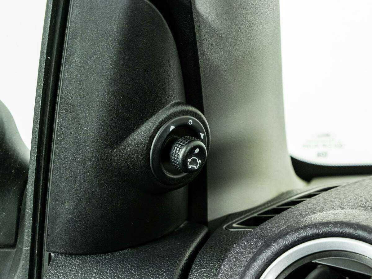 Купить Ford Fusion с пробегом. Фото: #15