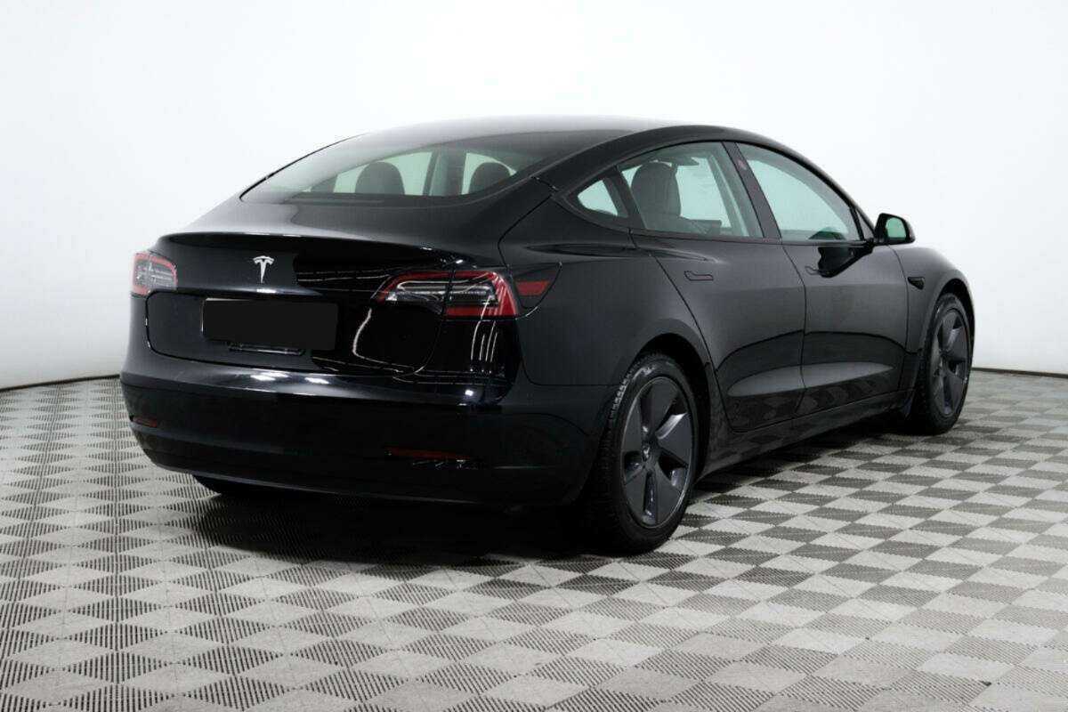 Купить Tesla Model 3 с пробегом. Фото: #4