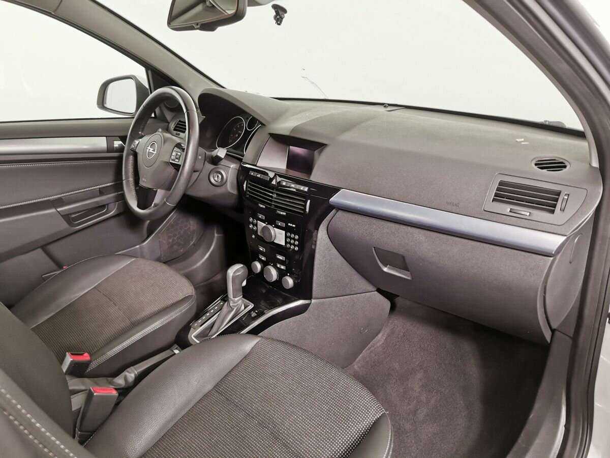 Купить Opel Astra с пробегом. Фото: #8