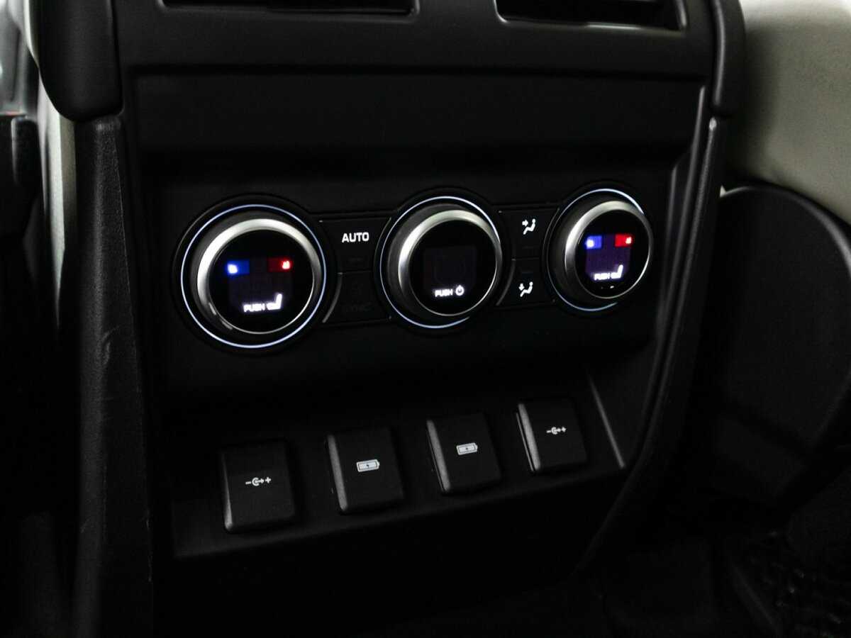 Купить Land Rover Defender с пробегом. Фото: #23