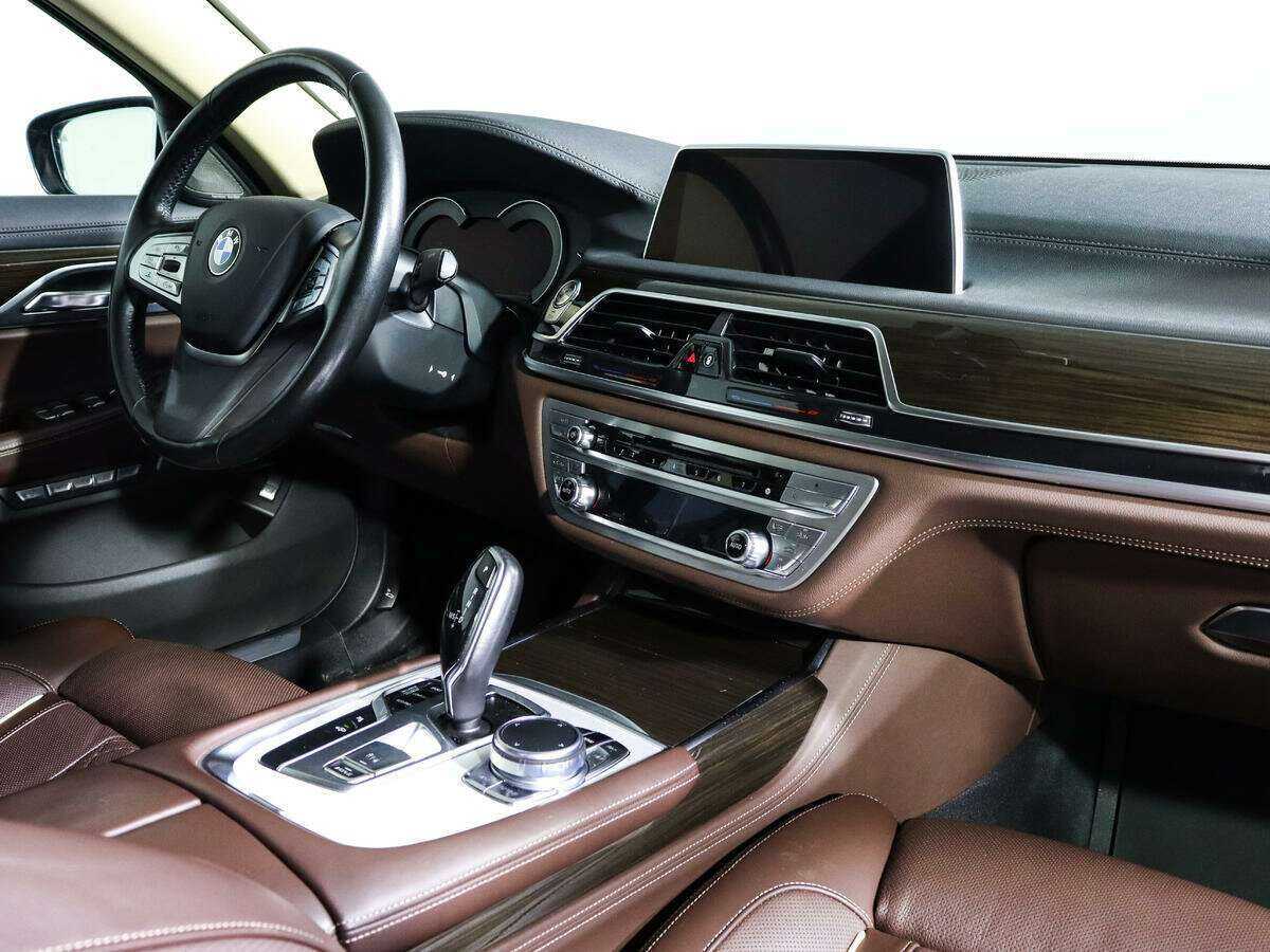 Купить BMW 7 серии с пробегом. Фото: #5