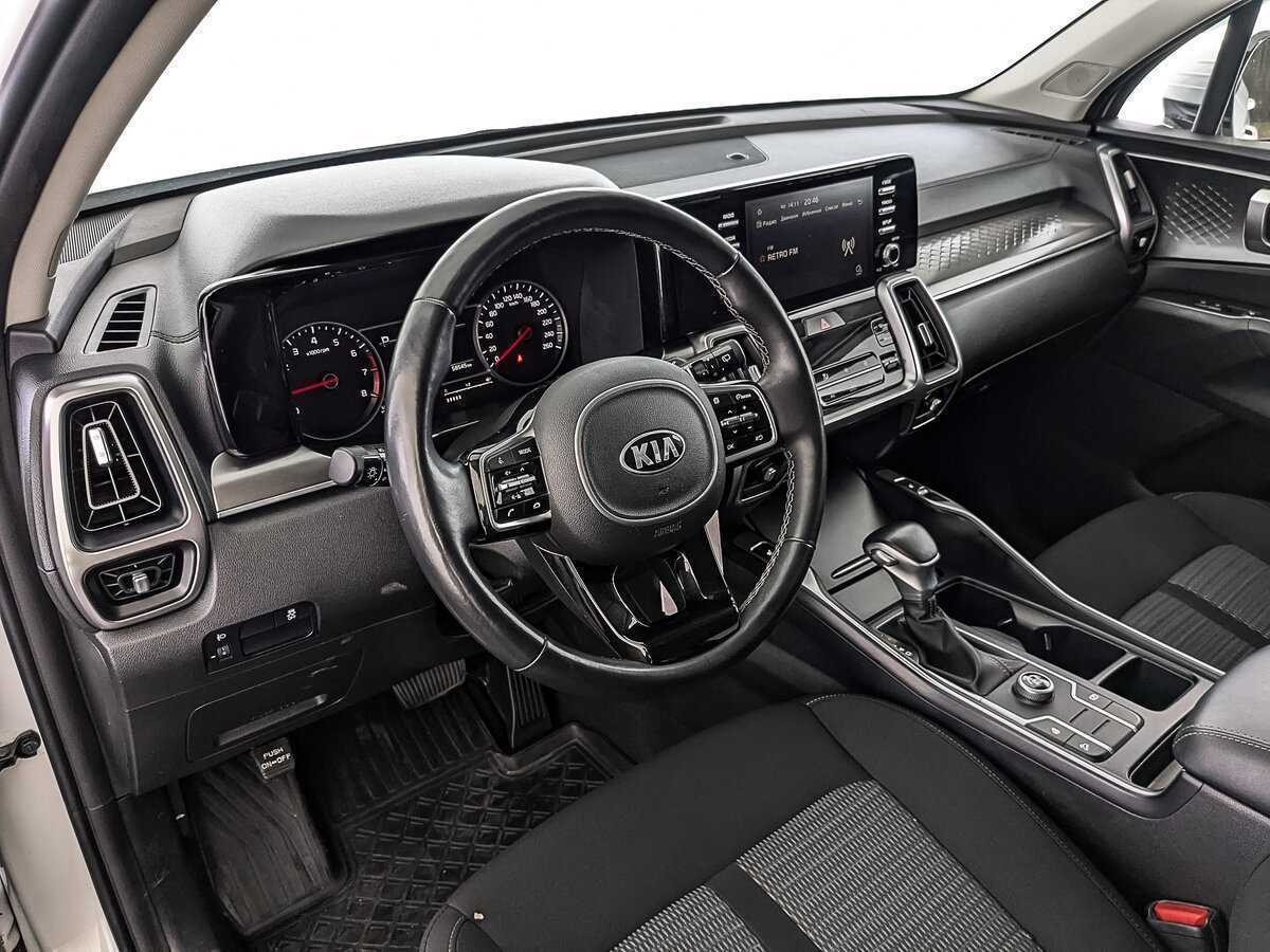 Купить Kia Sorento с пробегом. Фото: #14