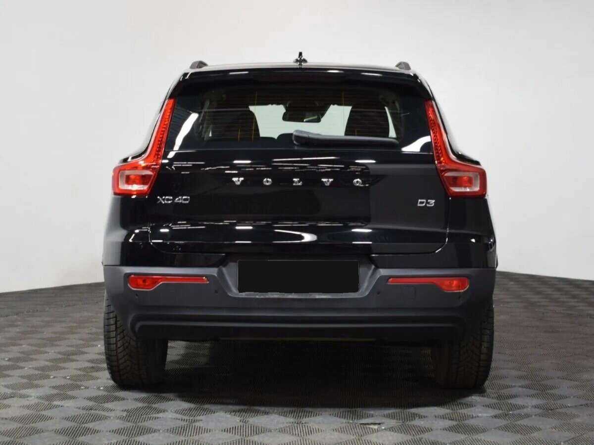 Купить Volvo XC40 с пробегом. Фото: #3