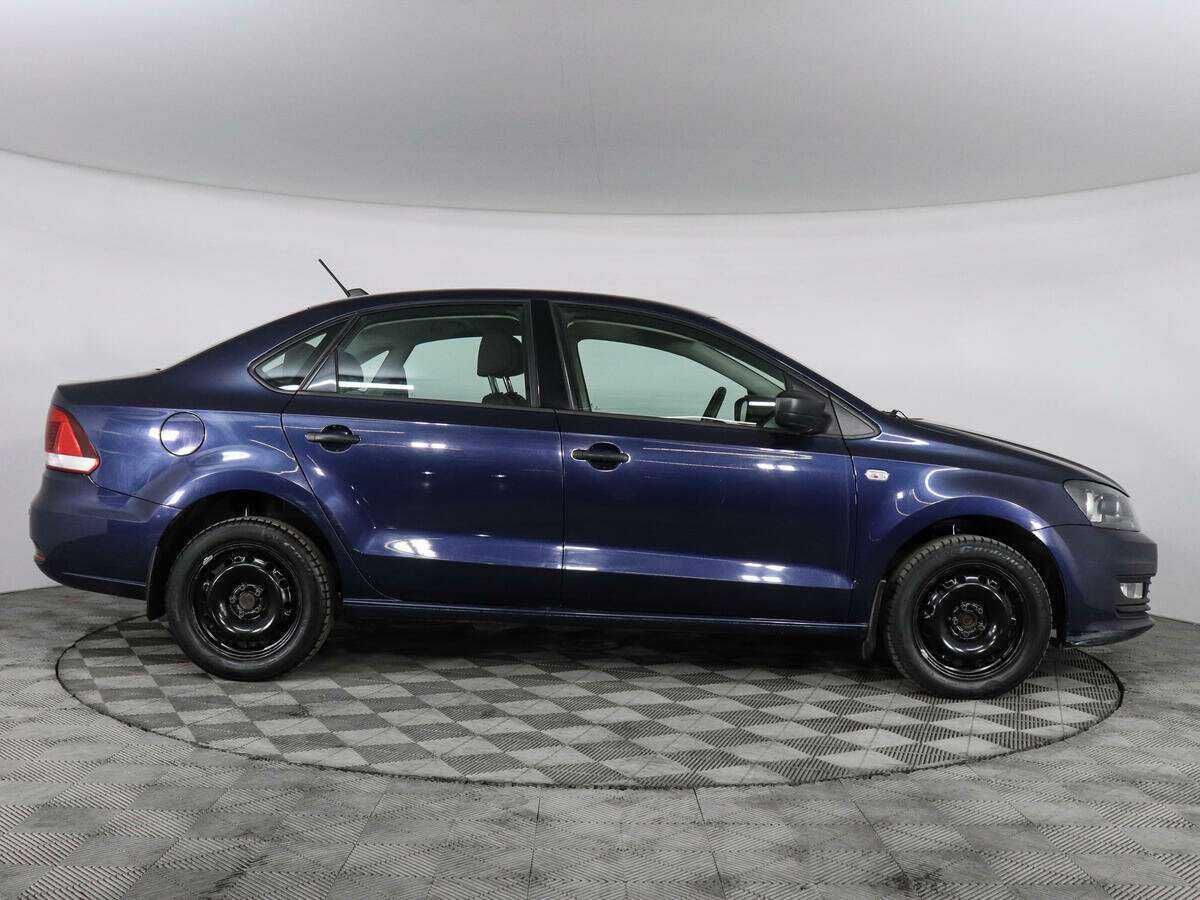 Купить Volkswagen Polo с пробегом. Фото: #3