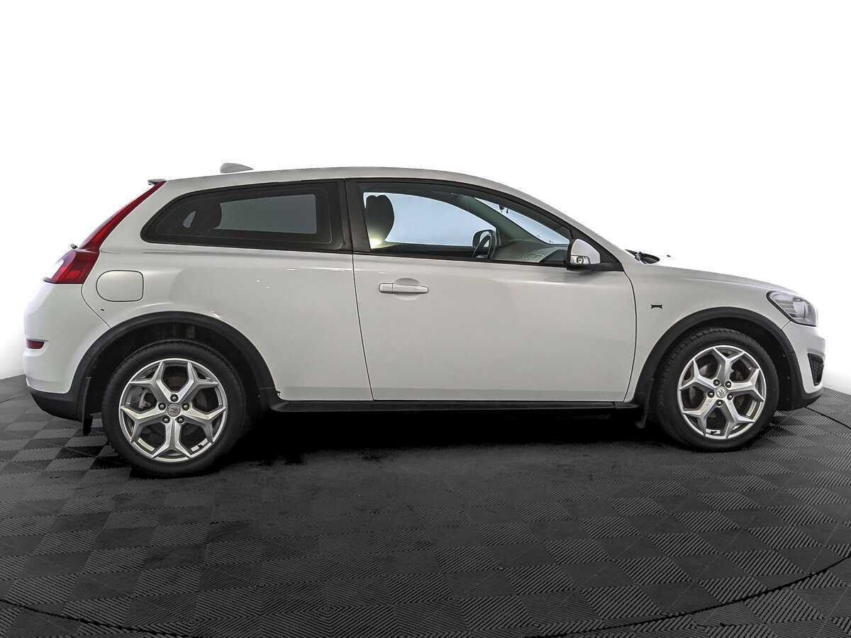 Купить Volvo C30 с пробегом. Фото: #3