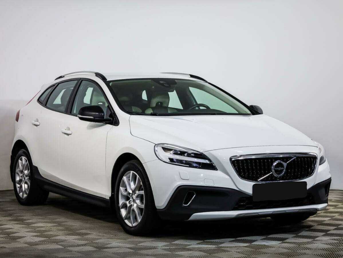 Купить Volvo V40 Cross Country с пробегом. Фото: #1