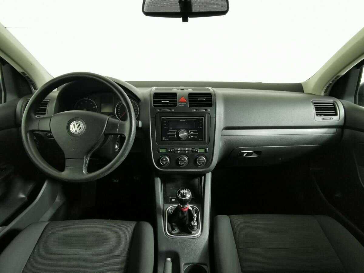 Купить Volkswagen Golf с пробегом. Фото: #9