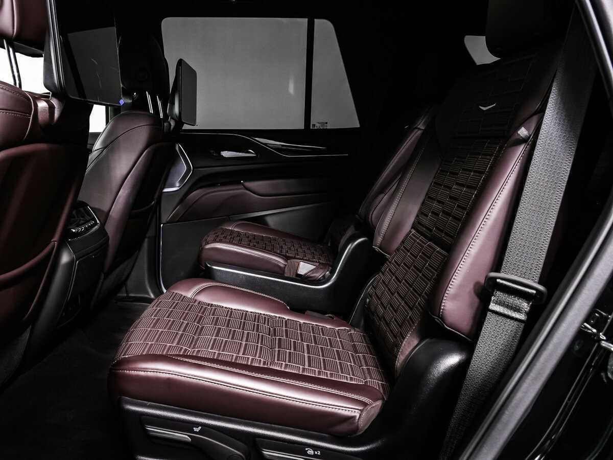 Купить Cadillac Escalade-V с пробегом. Фото: #13