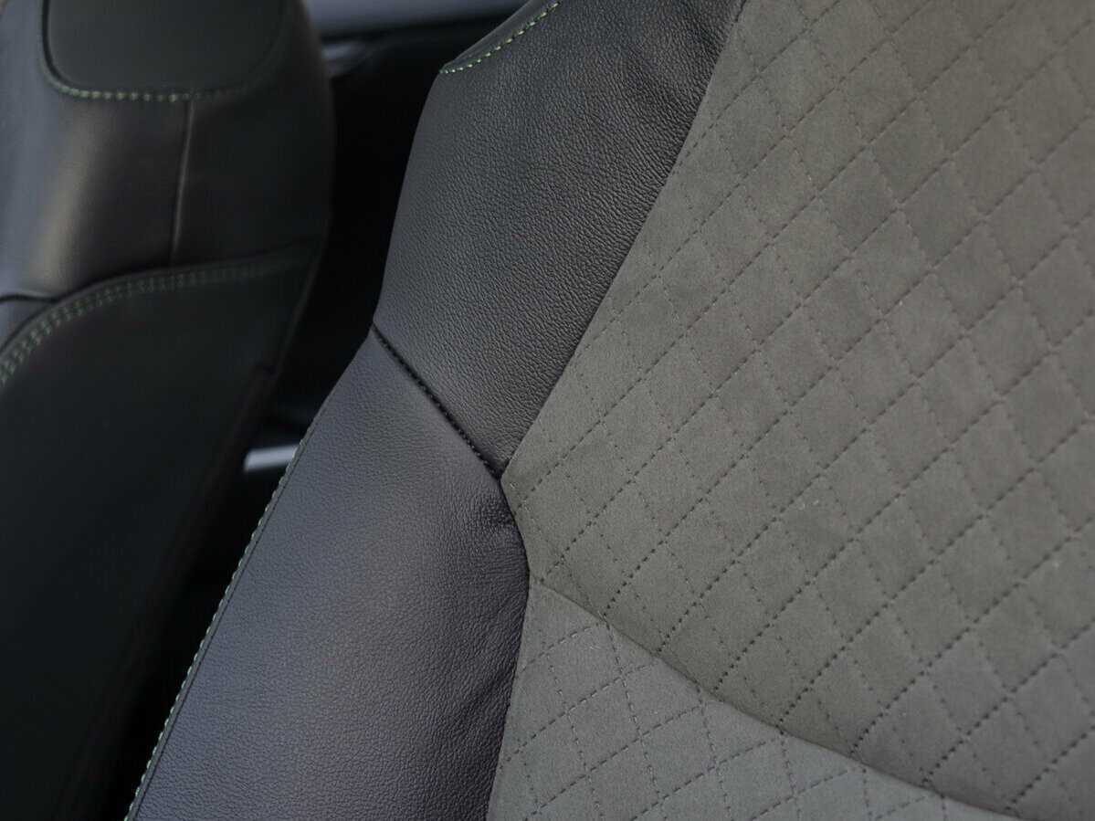 Купить Toyota RAV4 с пробегом. Фото: #17