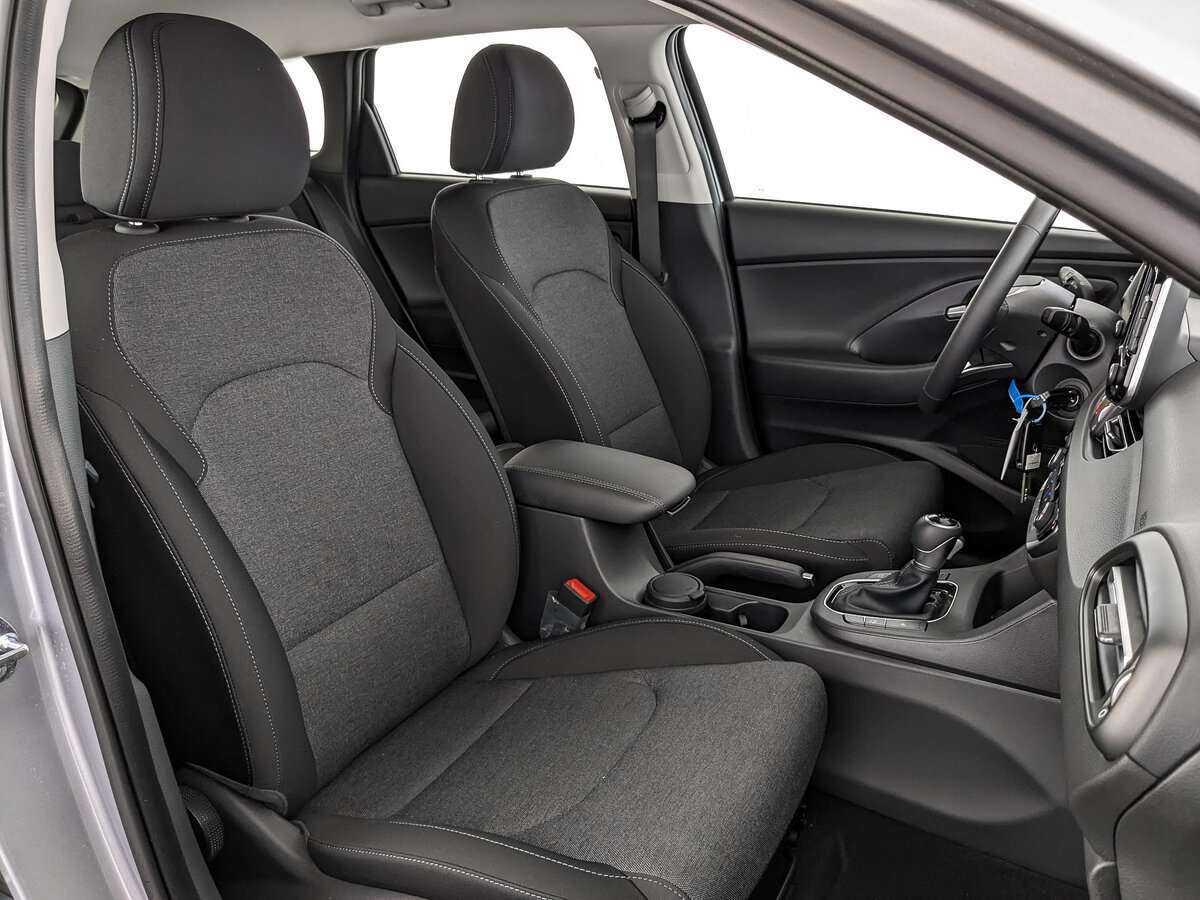 Купить Hyundai i30 с пробегом. Фото: #23