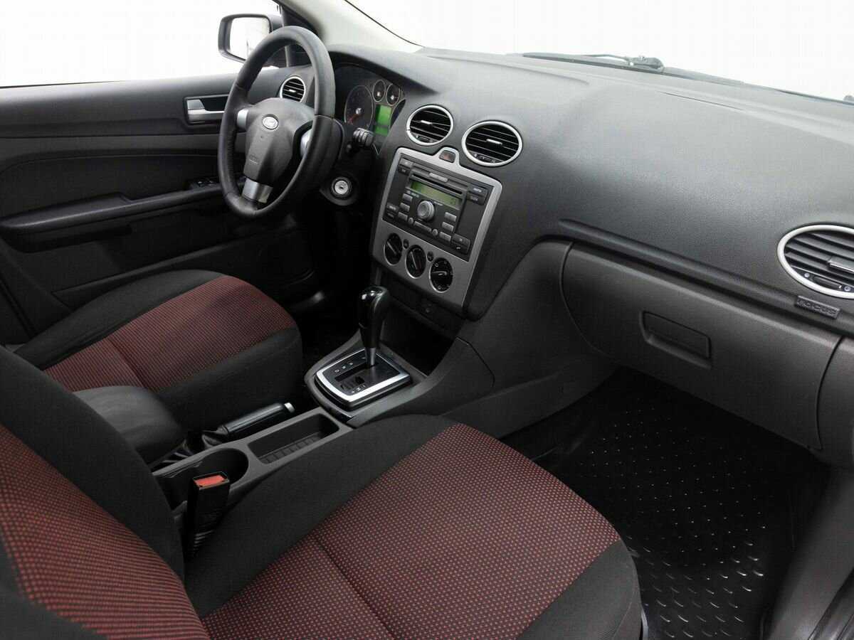 Купить Ford Focus с пробегом. Фото: #11