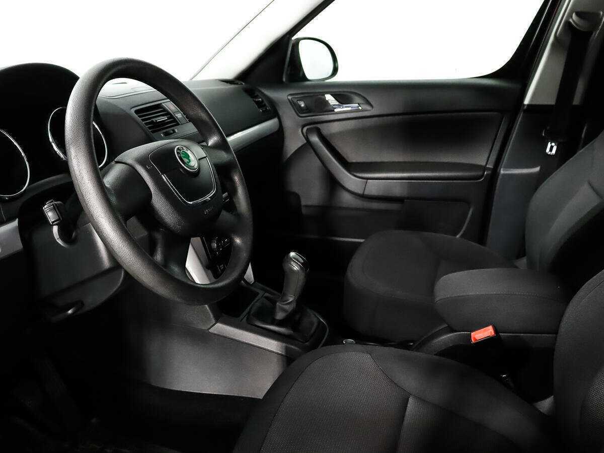 Купить Skoda Yeti с пробегом. Фото: #8