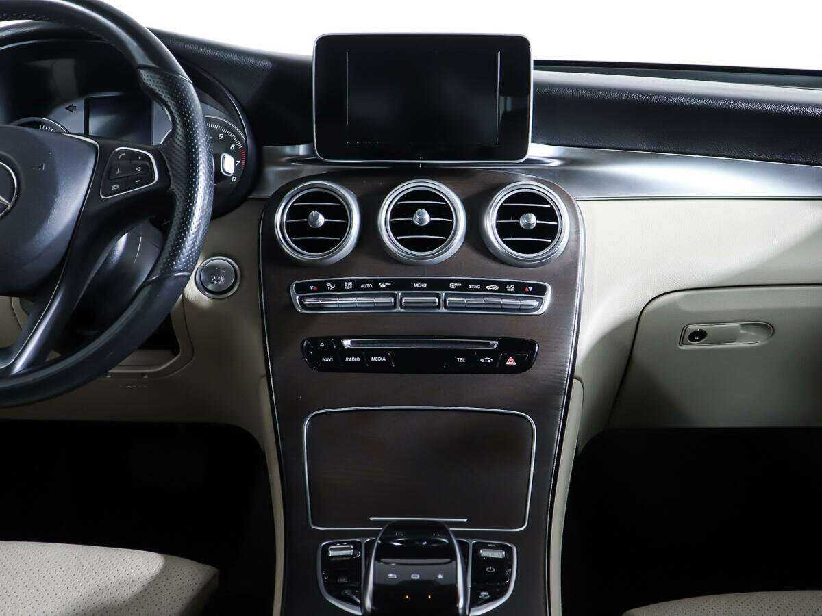 Купить Mercedes-Benz GLC с пробегом. Фото: #11