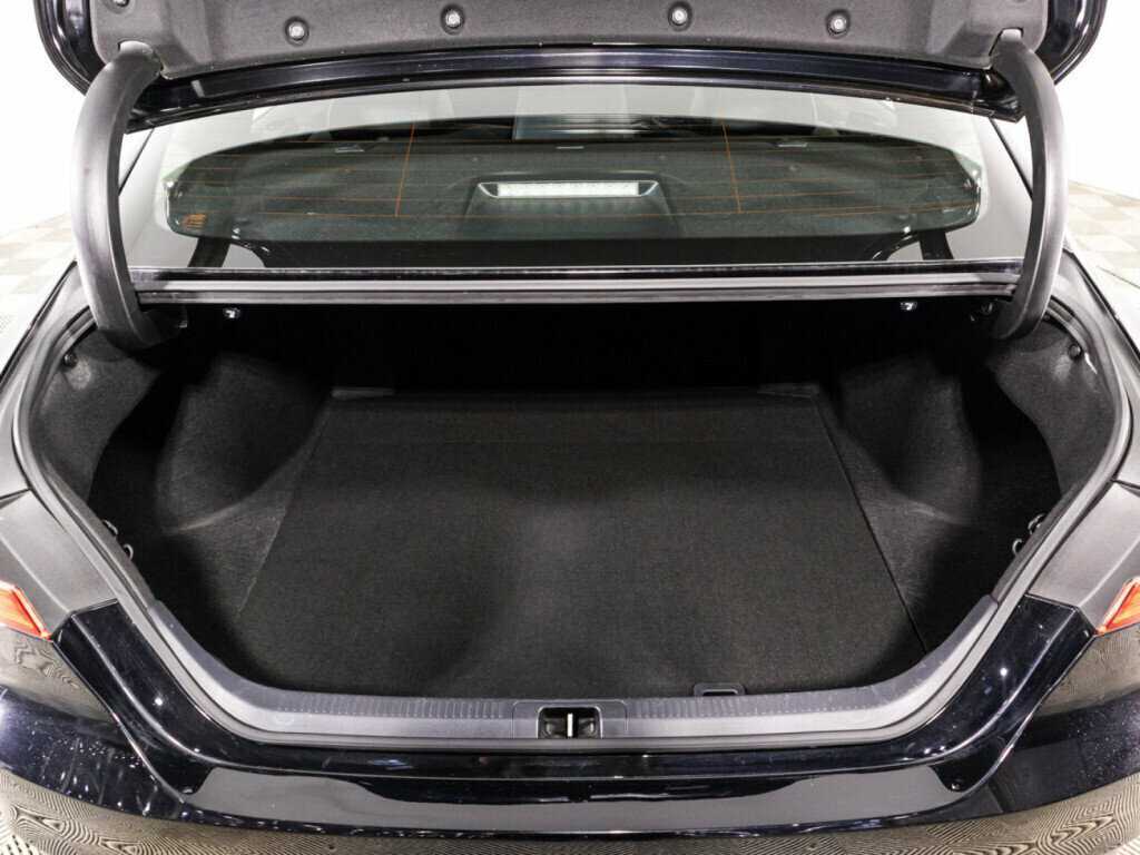 Купить Toyota Camry с пробегом. Фото: #14