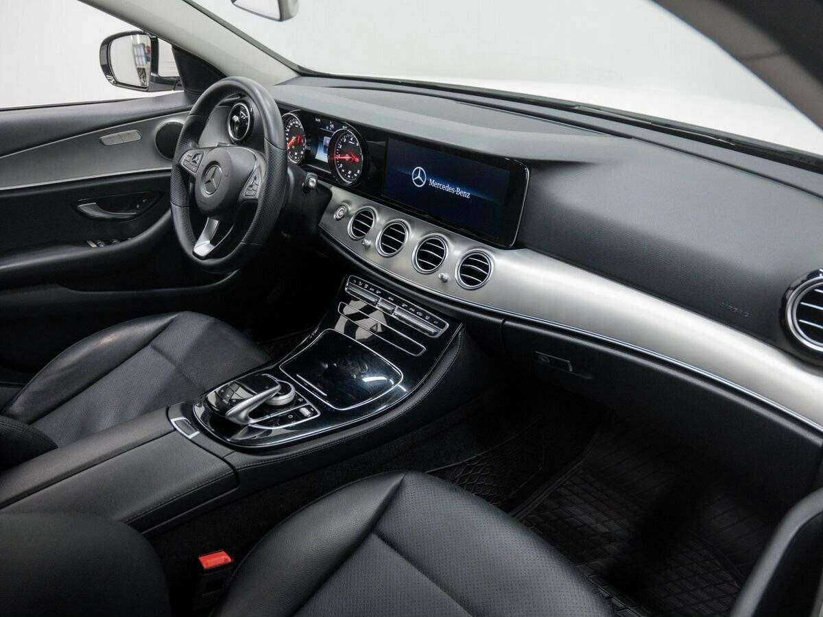 Купить Mercedes-Benz E-Класс с пробегом. Фото: #8