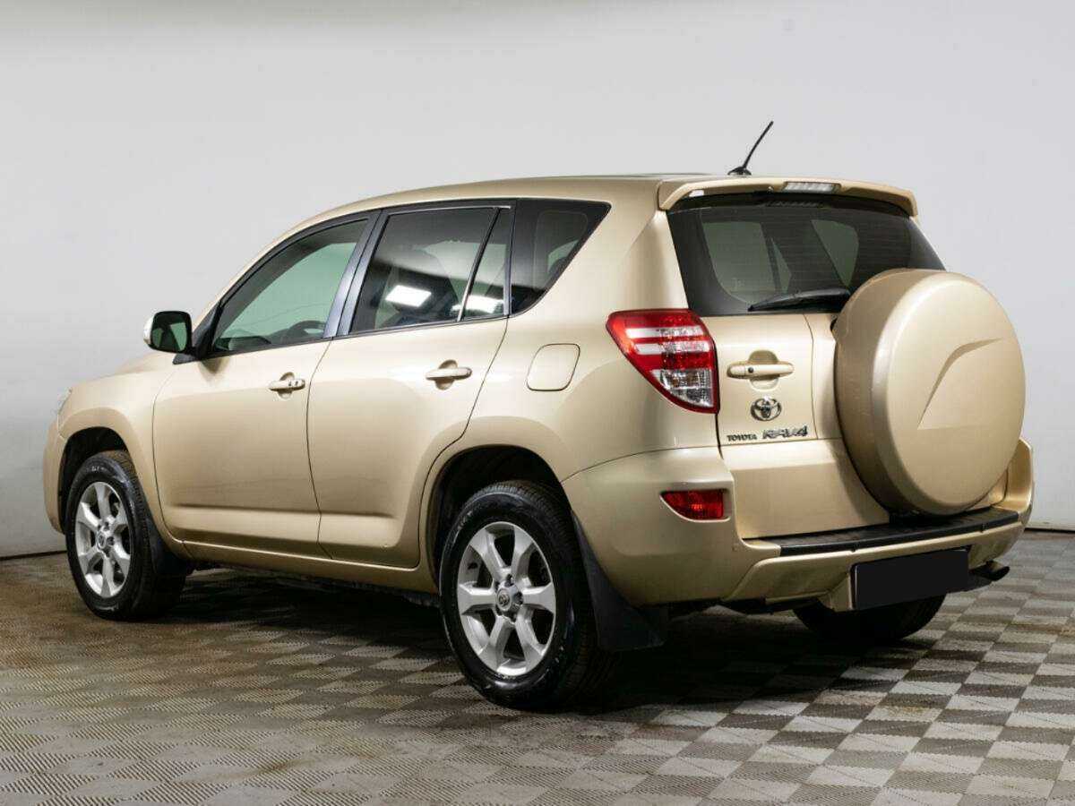 Купить Toyota RAV4 с пробегом. Фото: #3