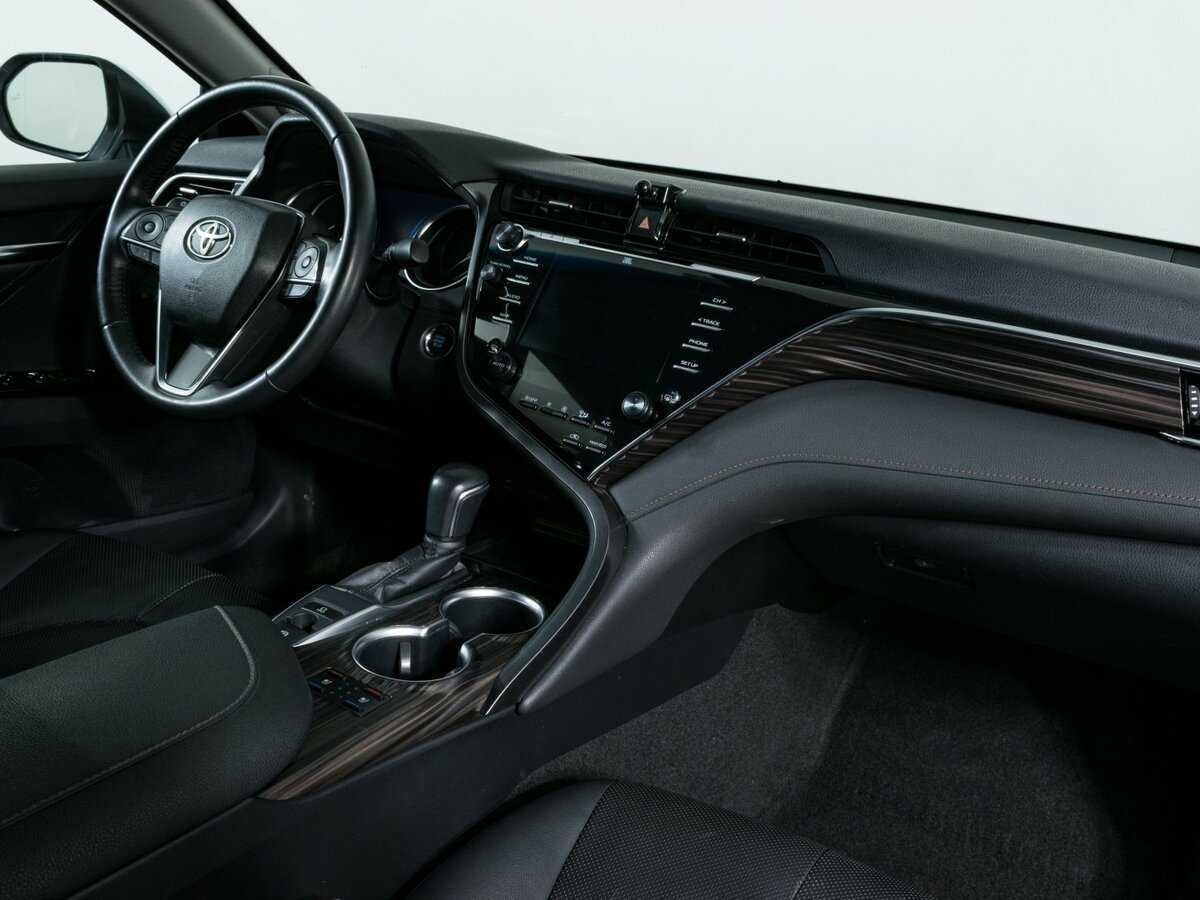 Купить Toyota Camry с пробегом. Фото: #7