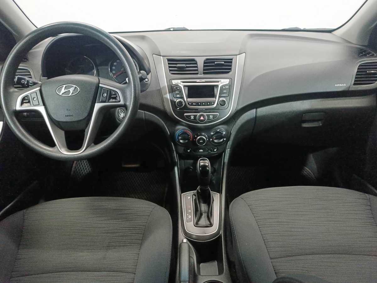 Купить Hyundai Solaris с пробегом. Фото: #8