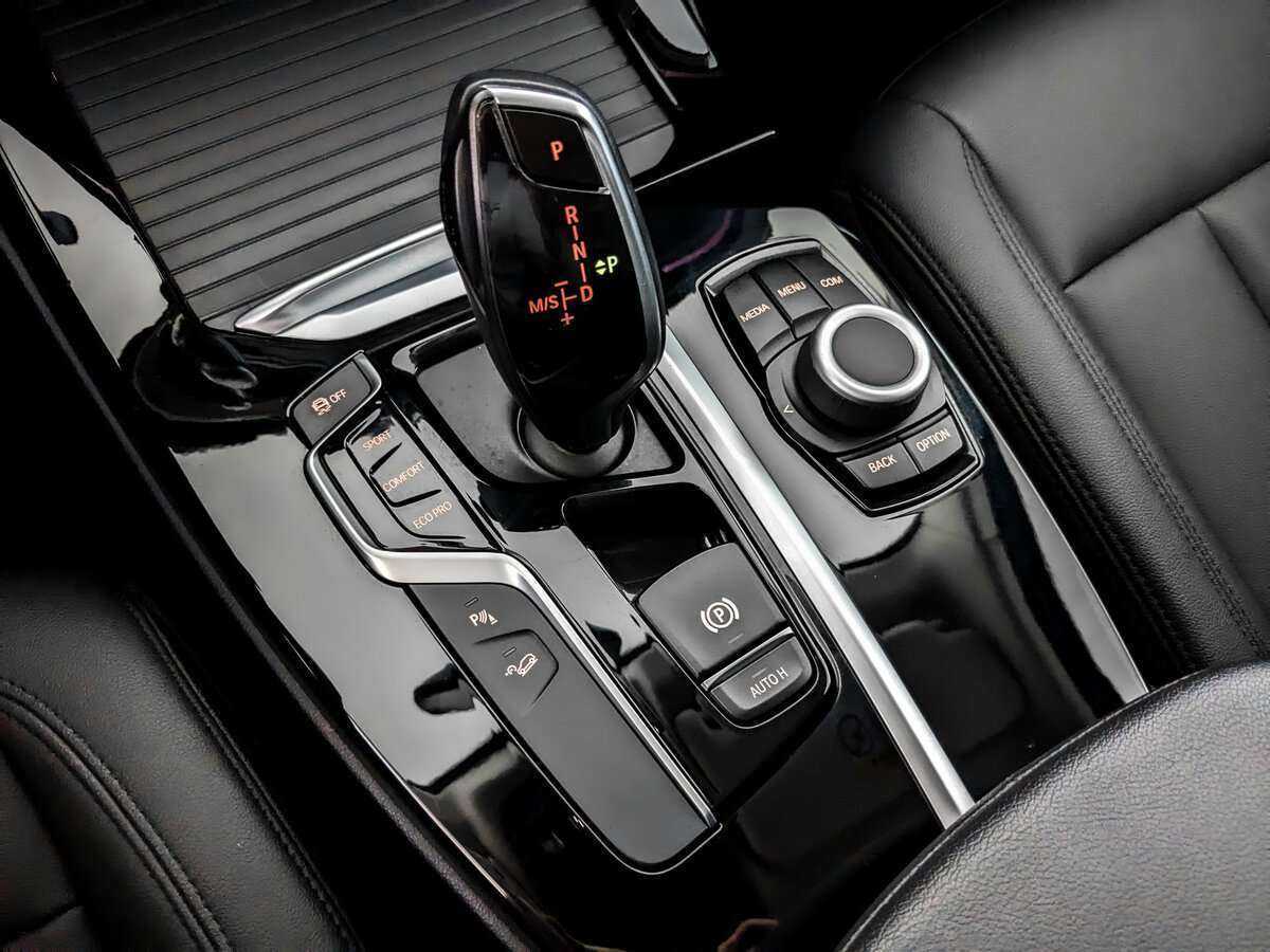 Купить BMW X3 с пробегом. Фото: #24