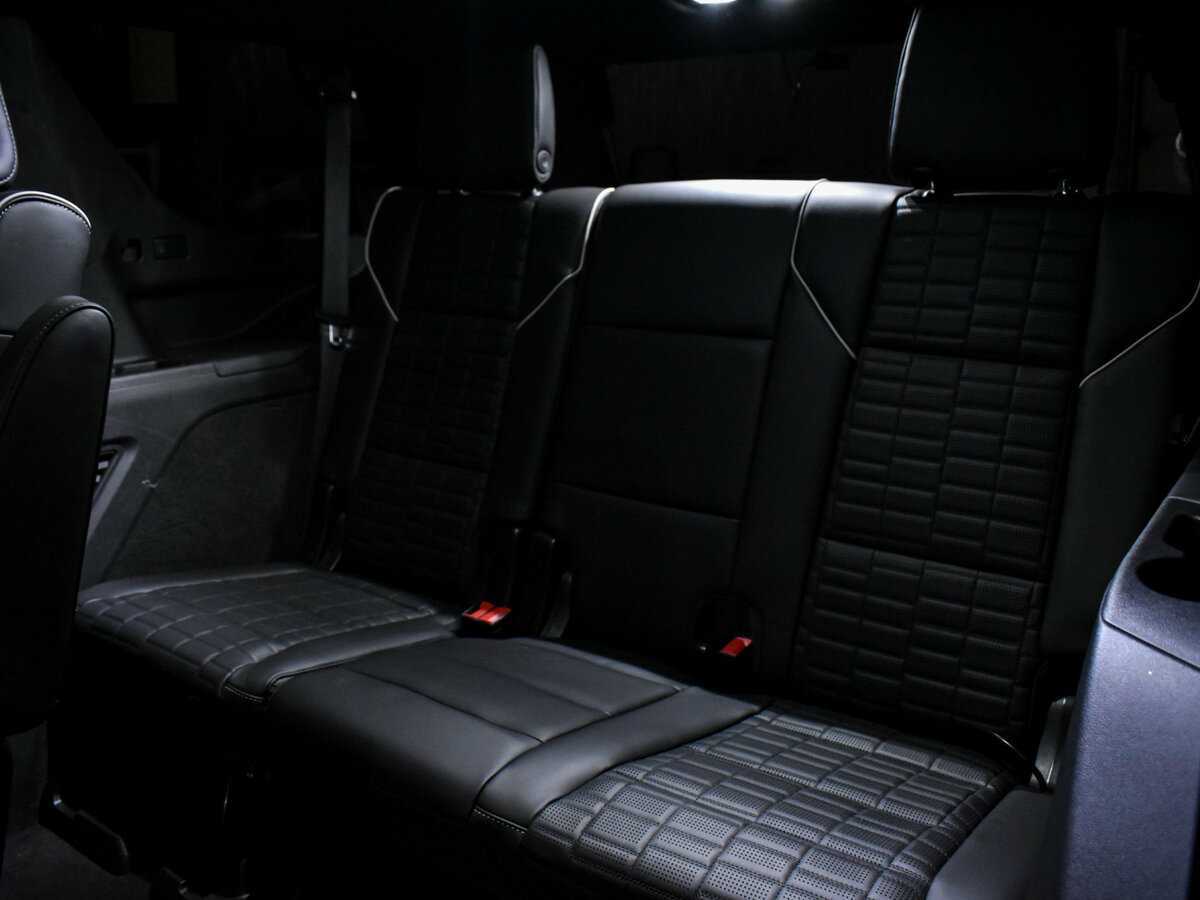 Купить Cadillac Escalade-V с пробегом. Фото: #28