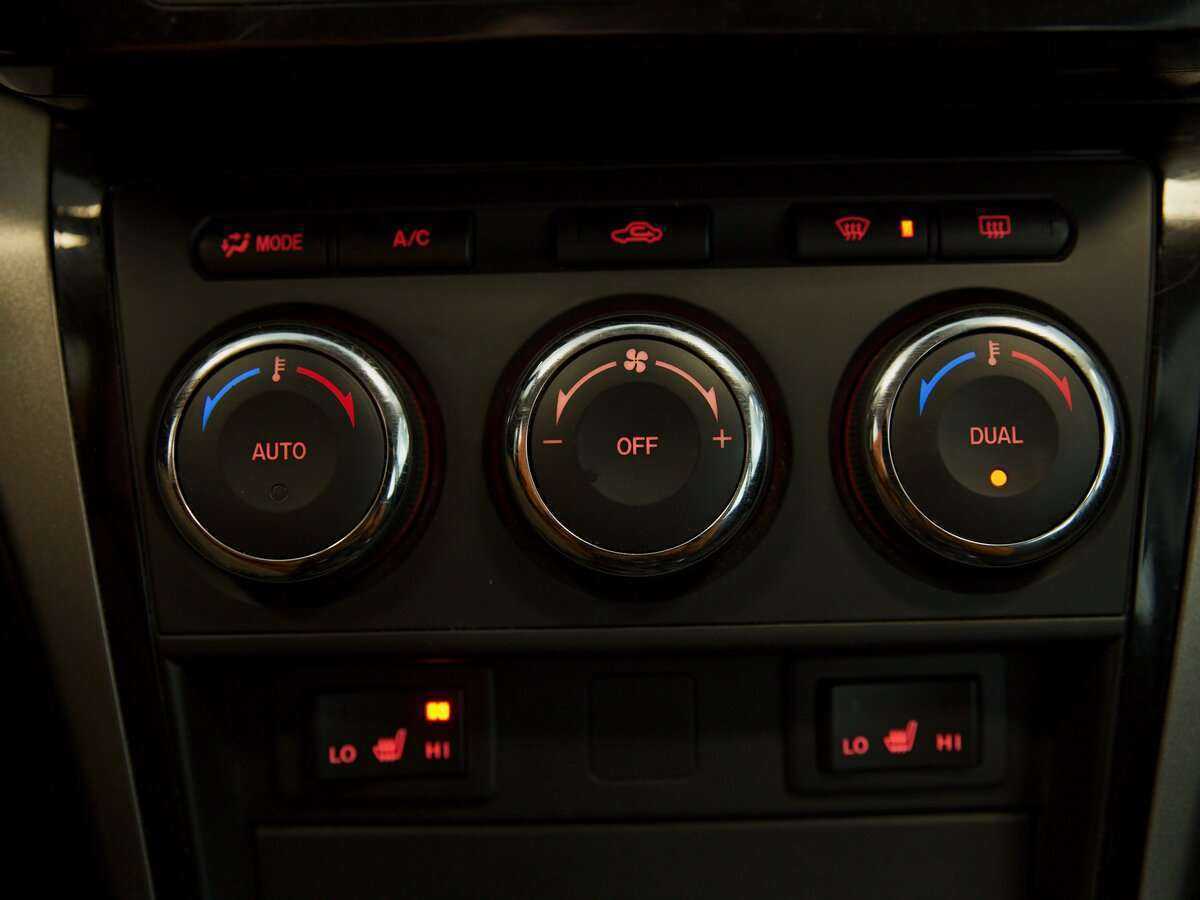 Купить Mazda 6 с пробегом. Фото: #11