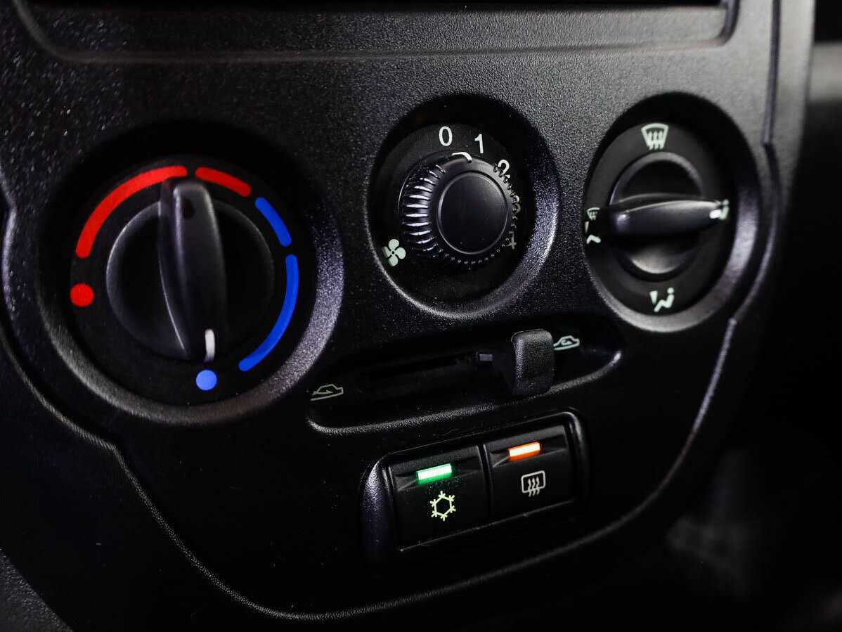 Купить Lada (ВАЗ) Granta с пробегом. Фото: #13