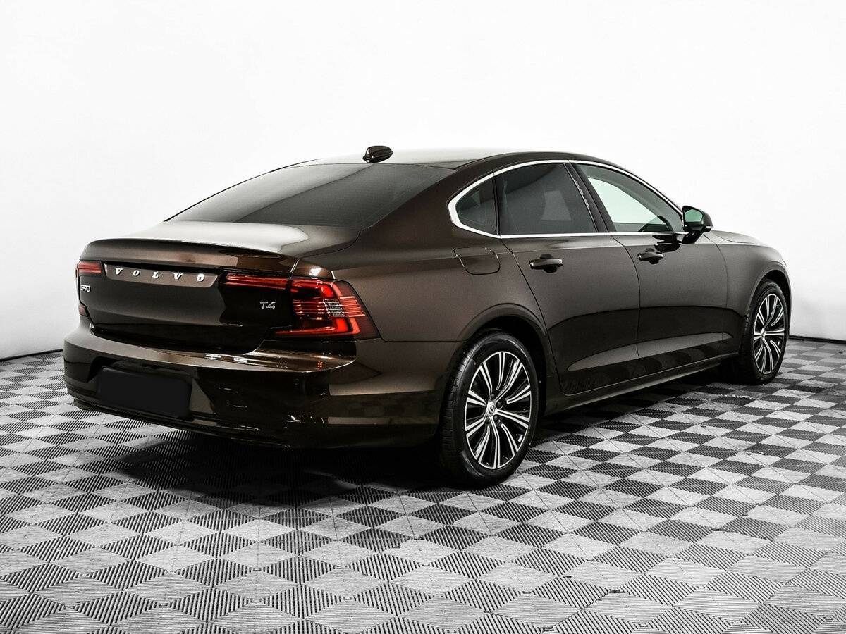 Купить Volvo S90 с пробегом. Фото: #4
