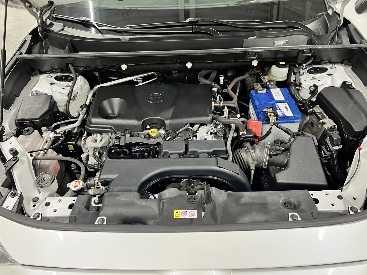 Купить Toyota RAV4 с пробегом. Фото: #8