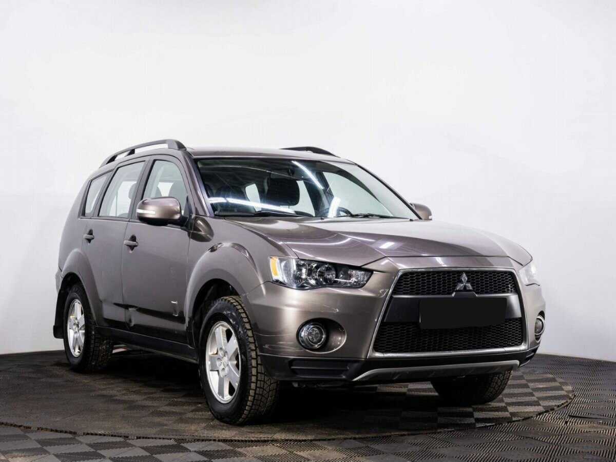 Купить Mitsubishi Outlander с пробегом. Фото: #2