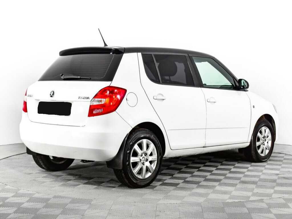 Купить Skoda Fabia с пробегом. Фото: #4