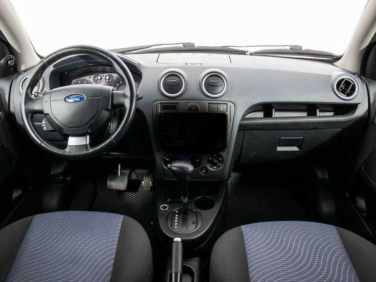 Купить Ford Fusion с пробегом. Фото: #12