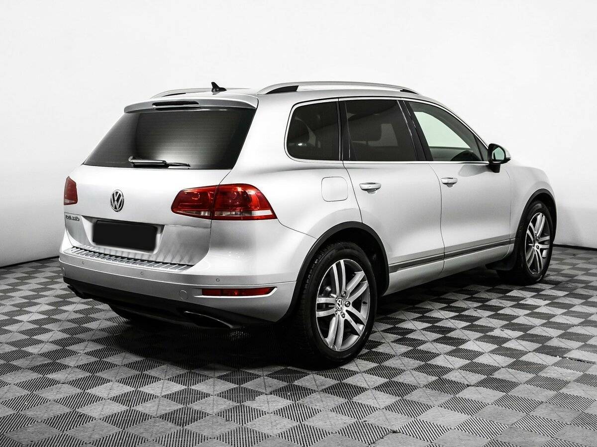 Купить Volkswagen Touareg с пробегом. Фото: #4