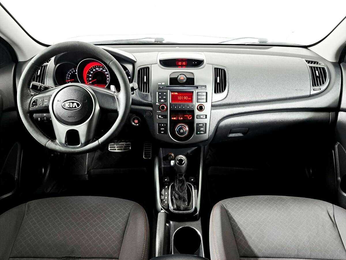 Купить Kia Cerato с пробегом. Фото: #11