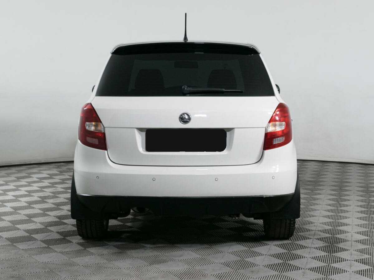 Купить Skoda Fabia с пробегом. Фото: #4