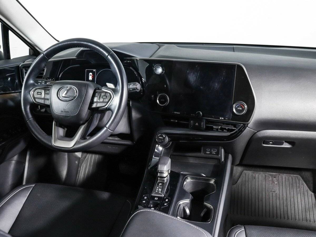 Купить Lexus NX с пробегом. Фото: #11