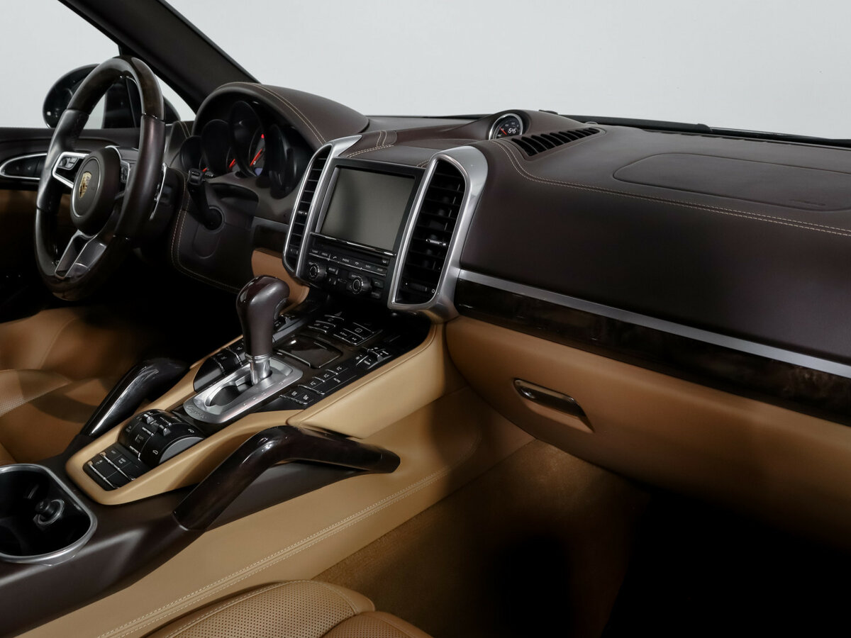 Купить Porsche Cayenne с пробегом. Фото: #8