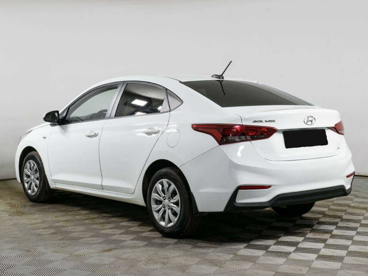 Купить Hyundai Solaris с пробегом. Фото: #4