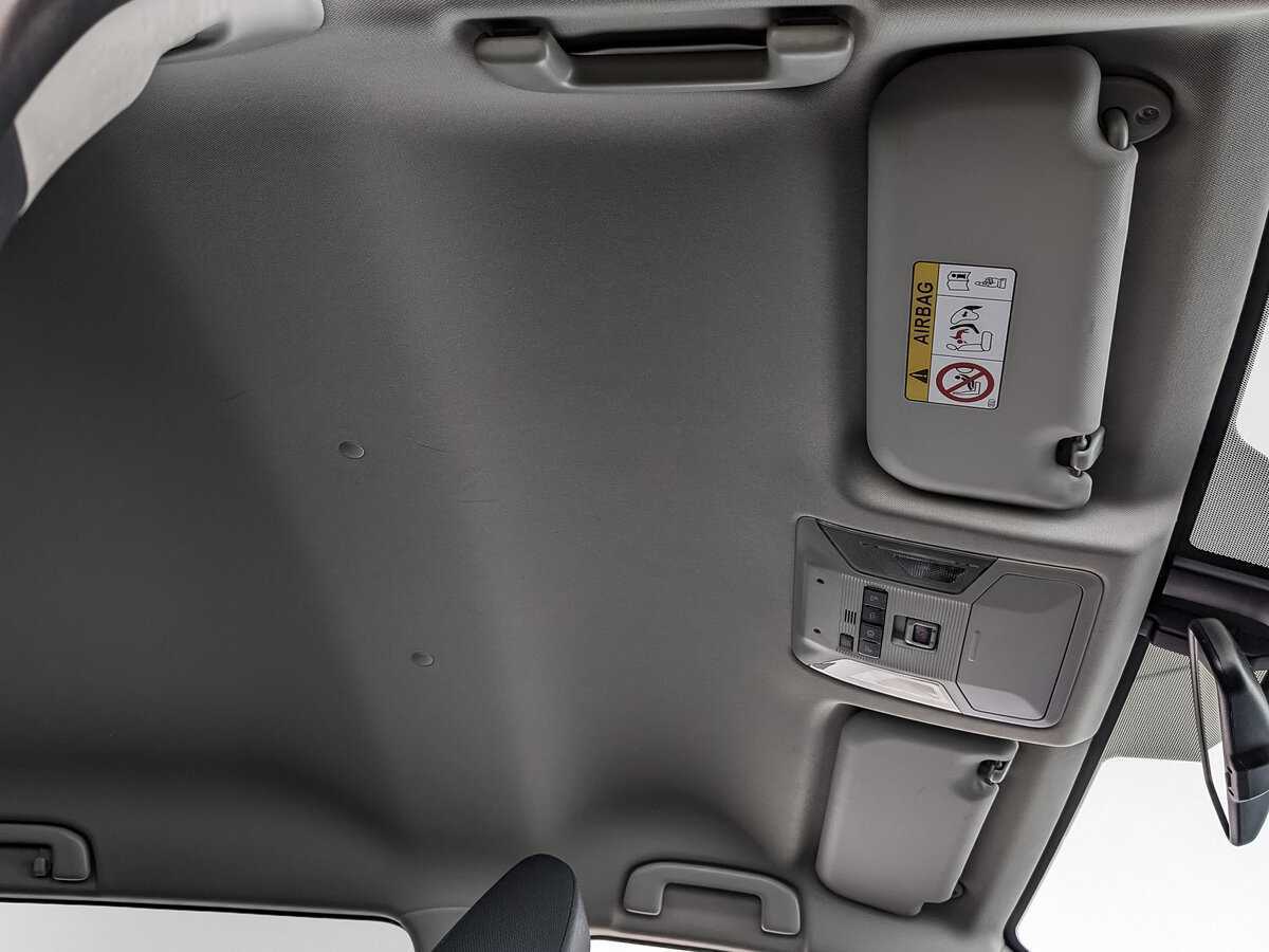 Купить Toyota RAV4 с пробегом. Фото: #18