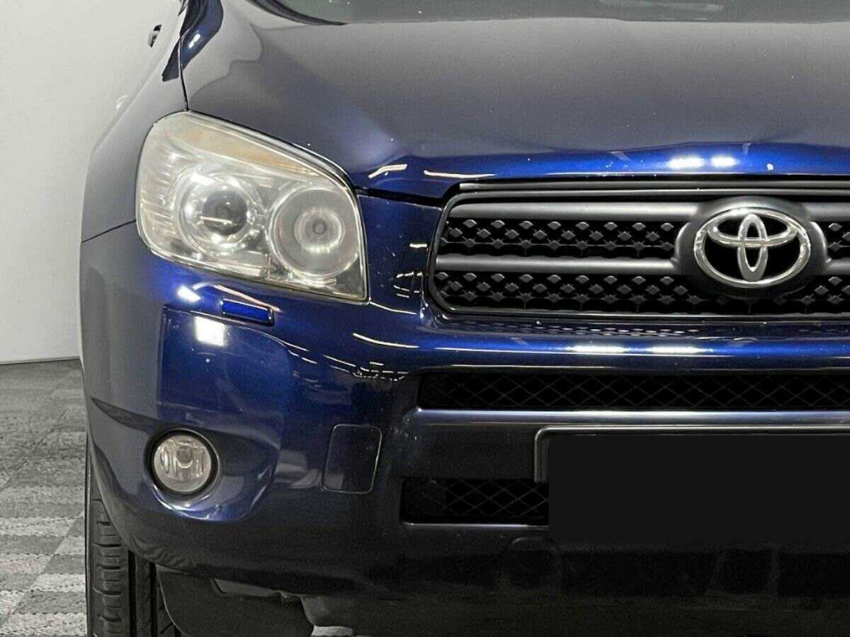 Купить Toyota RAV4 с пробегом. Фото: #11