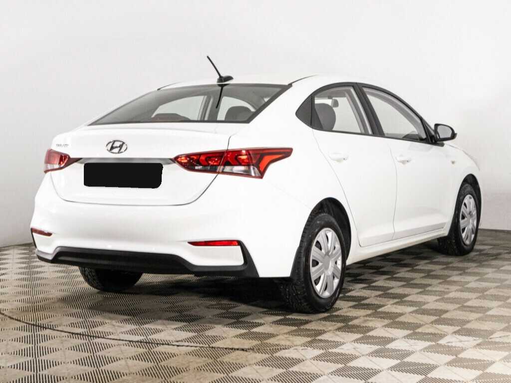 Купить Hyundai Solaris с пробегом. Фото: #4