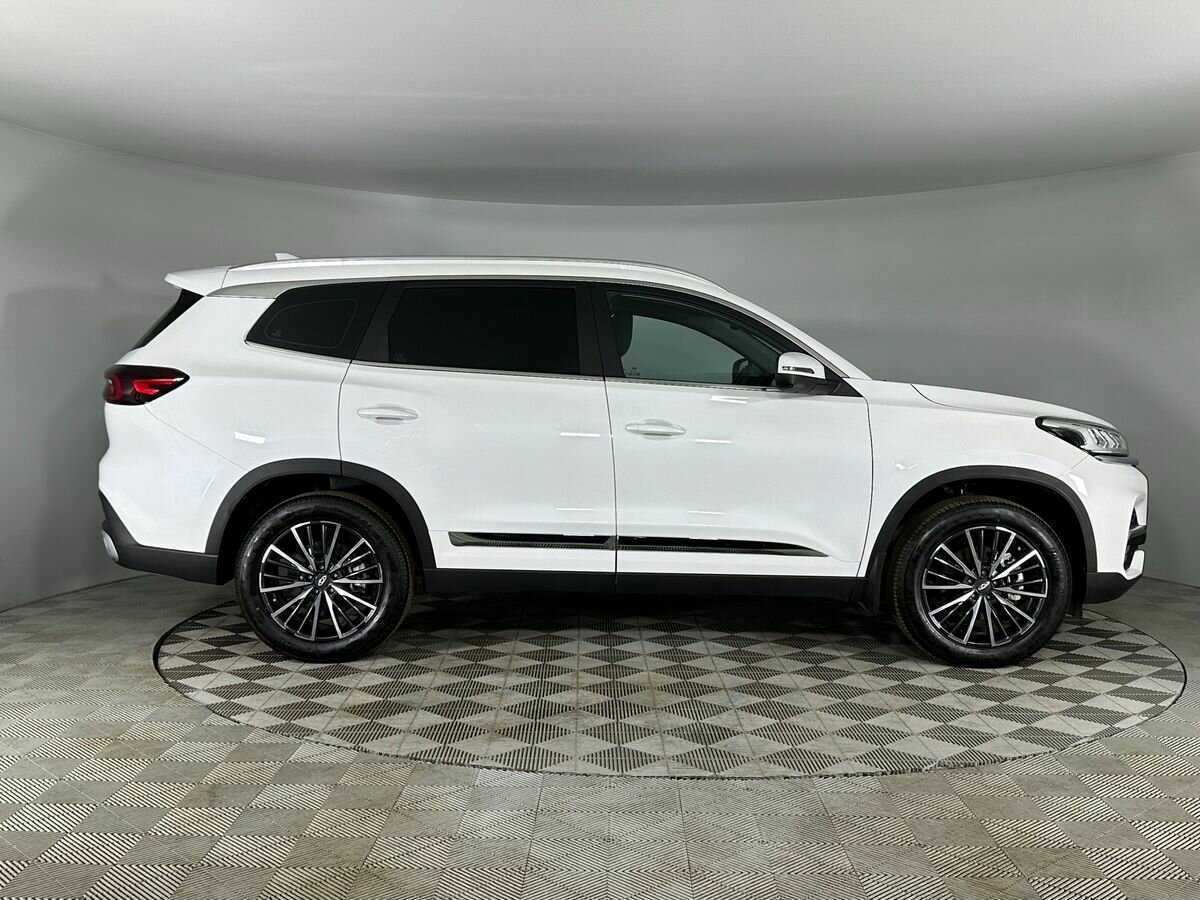 Купить Chery Tiggo 8 с пробегом. Фото: #4