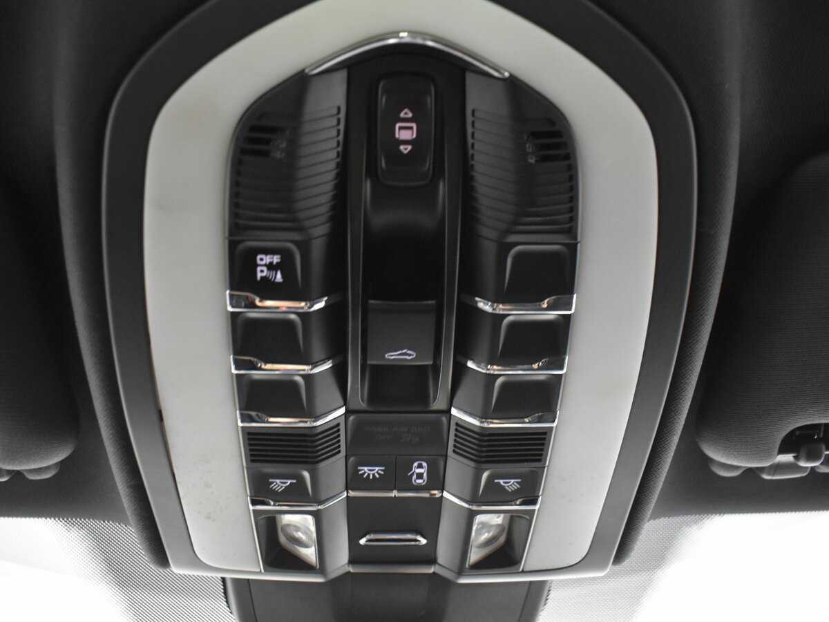 Купить Porsche Cayenne с пробегом. Фото: #18