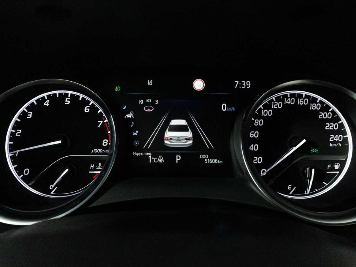 Купить Toyota Camry с пробегом. Фото: #10
